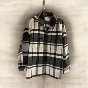 Old Navy Black & White Plaid Jacket Shirt EUC 2X